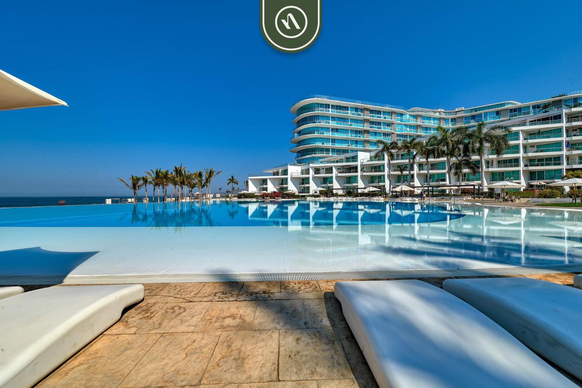 Oceanview 2 Bedroom Condo - Beachclub - Pool - Ocean Bucerías Buitenkant foto